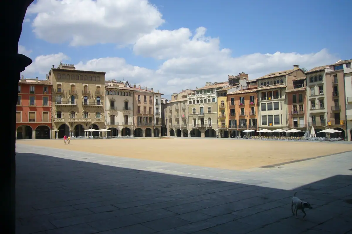 The Plaça Major at Vic — one of the largest arcaded squares in Catalonia.