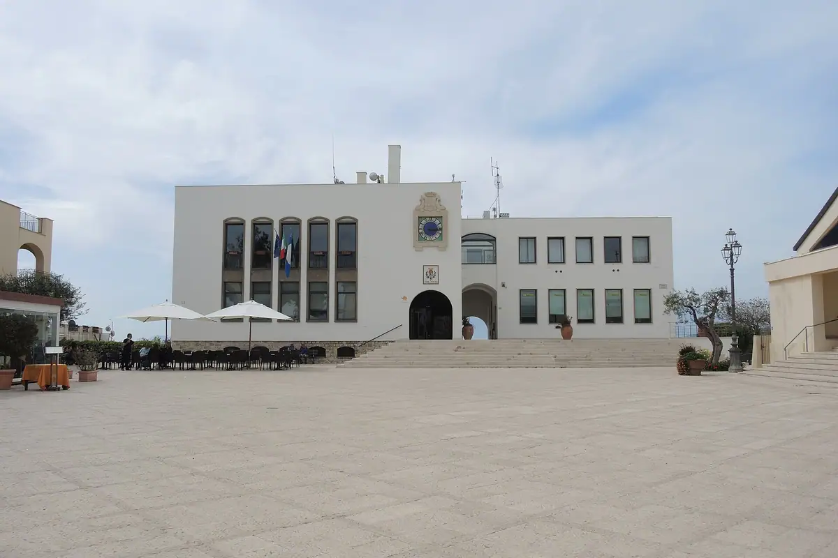 Sperlonga: okrečena, bez automobila, i najbliža dobra plaža Rimu.